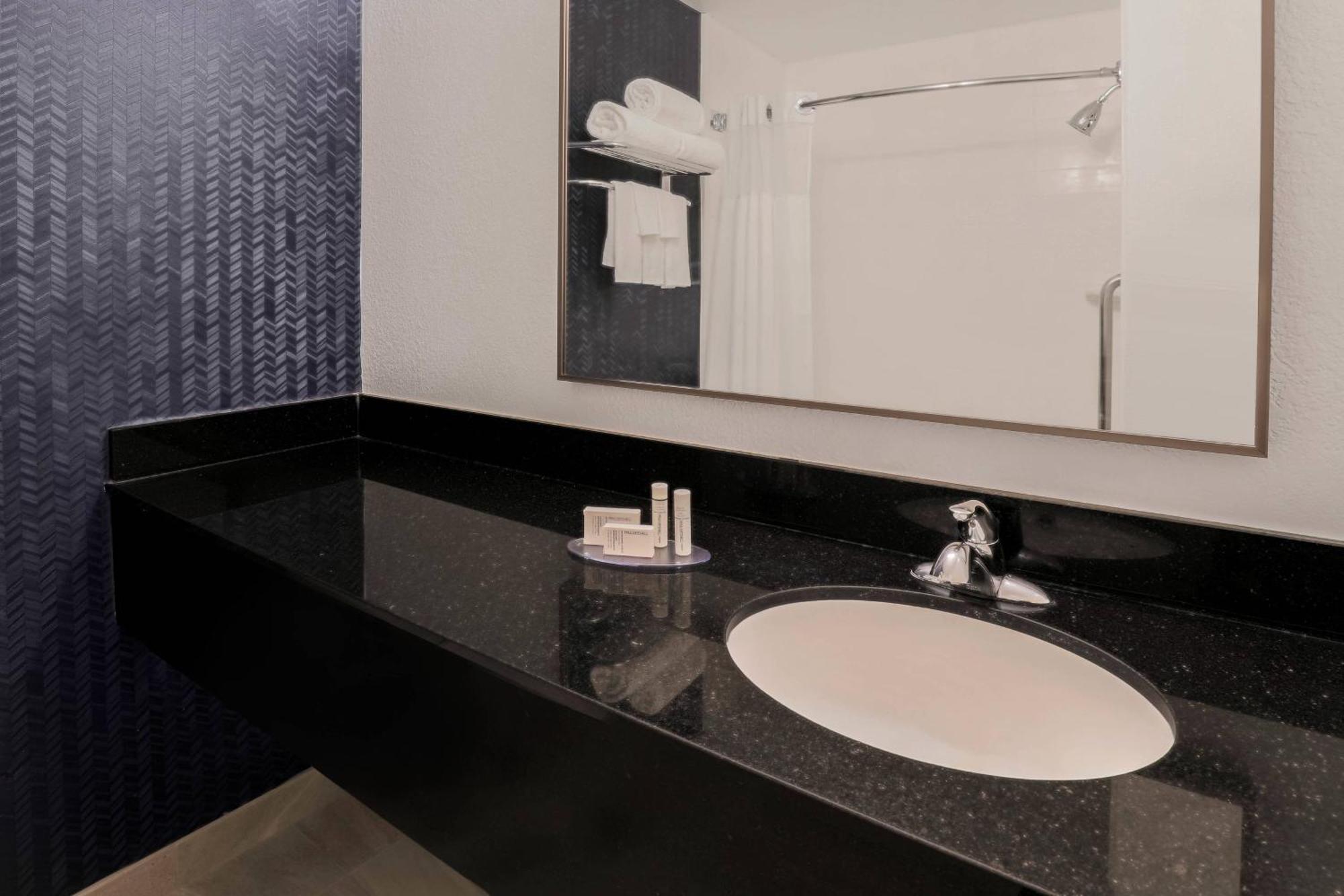 Fairfield Inn & Suites Houston Westchase Eksteriør billede